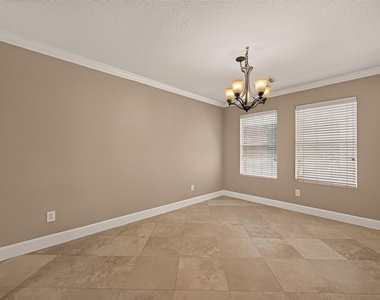 12135 English Brook Circle - Photo Thumbnail 7