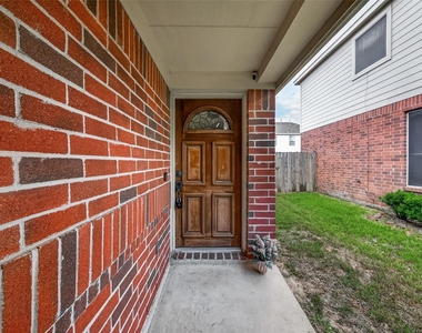 12135 English Brook Circle - Photo Thumbnail 3