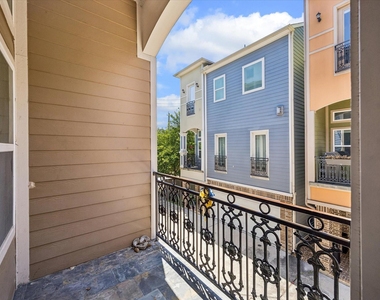 609 Rutland Street - Photo Thumbnail 17