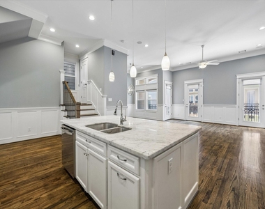 609 Rutland Street - Photo Thumbnail 5