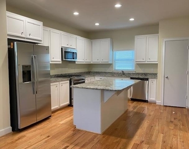 11506 Main Elm Drive - Photo Thumbnail 4