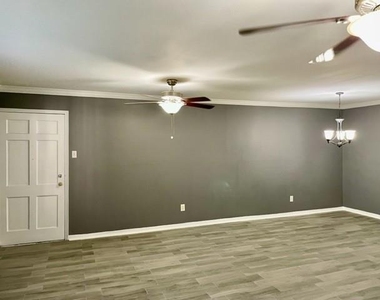 7900 Westheimer Road - Photo Thumbnail 6