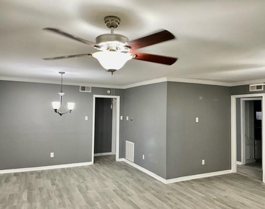 7900 Westheimer Road - Photo Thumbnail 3