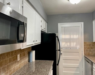 7900 Westheimer Road - Photo Thumbnail 17