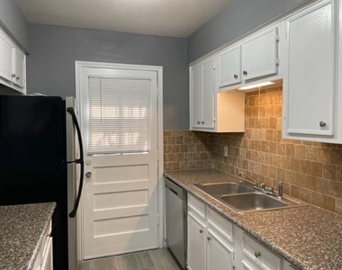 7900 Westheimer Road - Photo Thumbnail 18