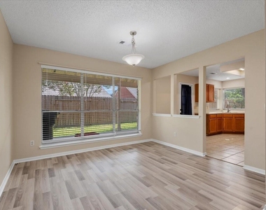 18182 Forest Cedars Drive - Photo Thumbnail 6