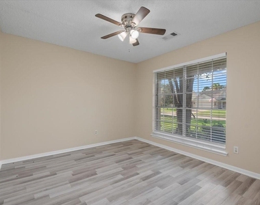 18182 Forest Cedars Drive - Photo Thumbnail 14