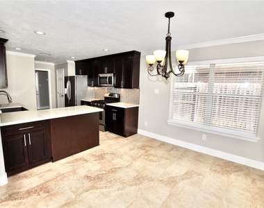 26983 Crown Haven Drive - Photo Thumbnail 5