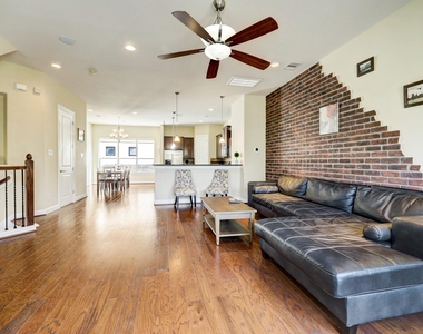 1305 Delano Street - Photo Thumbnail 1