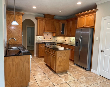 15480 Constellation Circle W - Photo Thumbnail 10