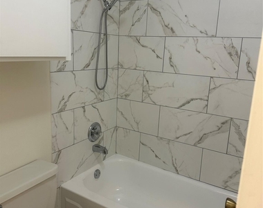 2121 Hepburn Street - Photo Thumbnail 17