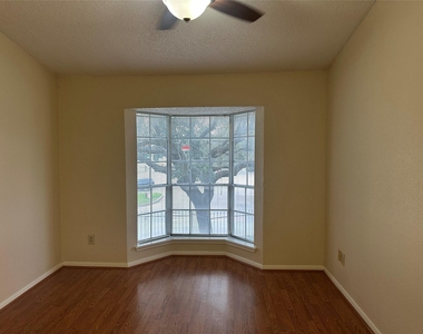 2121 Hepburn Street - Photo Thumbnail 14