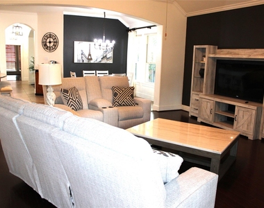 130 E Lasting Spring Circle - Photo Thumbnail 9