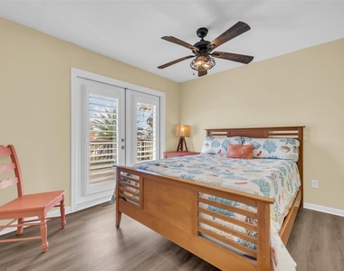 610 Surf Drive - Photo Thumbnail 7