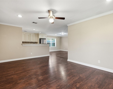 505 Malvern Avenue - Photo Thumbnail 9