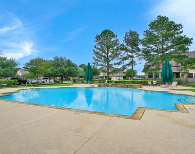 10516 Primo Place - Photo Thumbnail 22