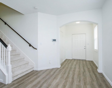10516 Primo Place - Photo Thumbnail 4