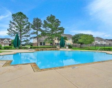 10516 Primo Place - Photo Thumbnail 21
