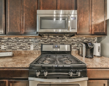 15411 Sienna Peak Lane - Photo Thumbnail 9