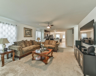 15411 Sienna Peak Lane - Photo Thumbnail 4