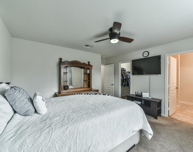 15411 Sienna Peak Lane - Photo Thumbnail 12