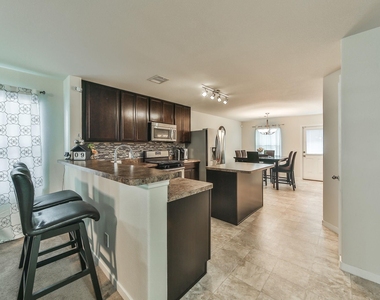 15411 Sienna Peak Lane - Photo Thumbnail 6
