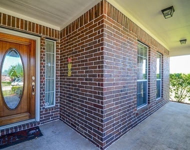 6510 Ashland Terrace Lane - Photo Thumbnail 2