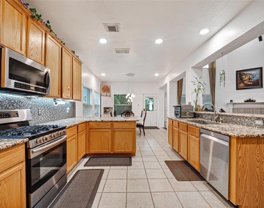 2602 Falcon Knoll Lane - Photo Thumbnail 15