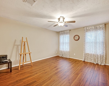 2602 Falcon Knoll Lane - Photo Thumbnail 37