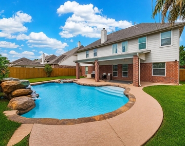 2602 Falcon Knoll Lane - Photo Thumbnail 1