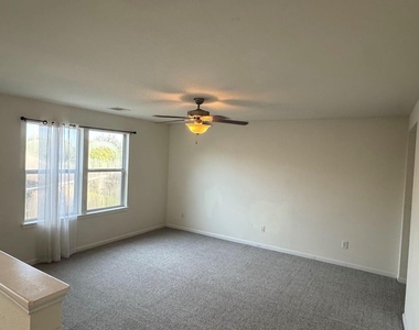 26350 Riley Glen Drive - Photo Thumbnail 17