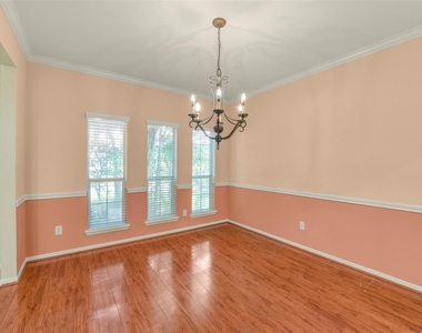 2414 Falcon Knoll Lane - Photo Thumbnail 11
