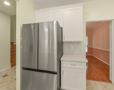 2414 Falcon Knoll Lane - Photo Thumbnail 13