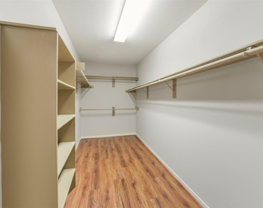 2414 Falcon Knoll Lane - Photo Thumbnail 32