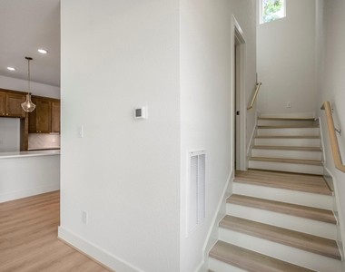 1226 E 23rd Street - Photo Thumbnail 12
