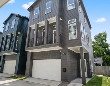 1226 E 23rd Street - Photo Thumbnail 2
