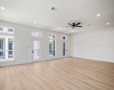 1226 E 23rd Street - Photo Thumbnail 15