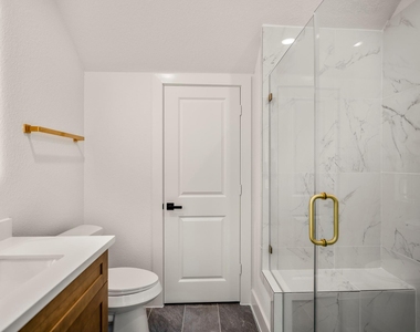 1226 E 23rd Street - Photo Thumbnail 24