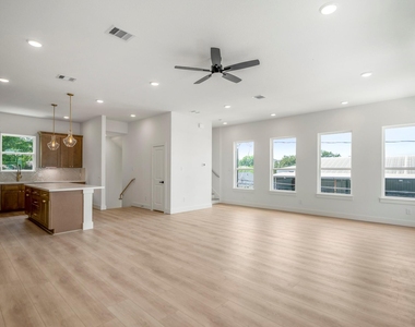 1226 E 23rd Street - Photo Thumbnail 11