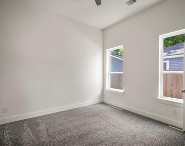 1226 E 23rd Street - Photo Thumbnail 21