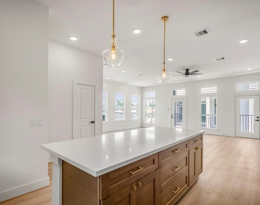 1226 E 23rd Street - Photo Thumbnail 8