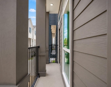 1226 E 23rd Street - Photo Thumbnail 35