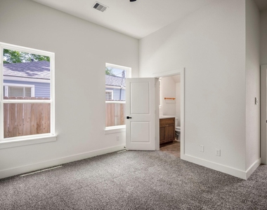 1226 E 23rd Street - Photo Thumbnail 17