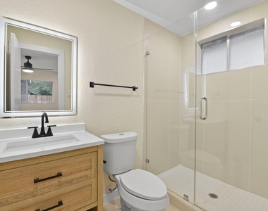 2322 Aprilmont Drive - Photo Thumbnail 25