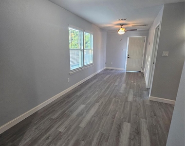 4724 4th           Units    B,c,d,e Street - Photo Thumbnail 4