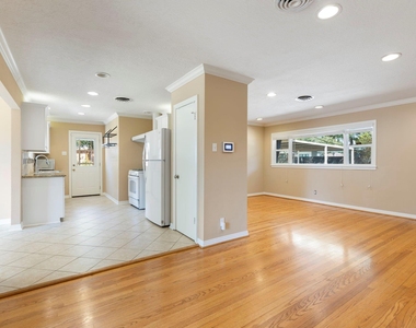 1802 Turnpike Road - Photo Thumbnail 10