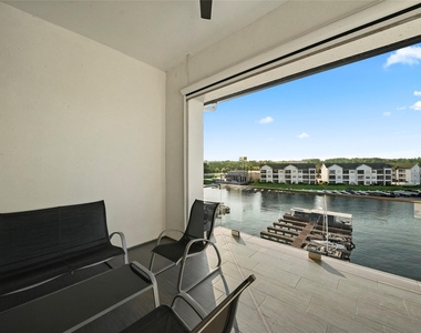 199 Waterpoint Court - Photo Thumbnail 17