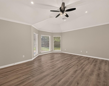 1527 Lake Pauline Court - Photo Thumbnail 23