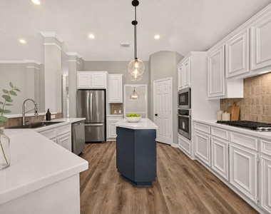 1527 Lake Pauline Court - Photo Thumbnail 16