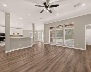 1527 Lake Pauline Court - Photo Thumbnail 14